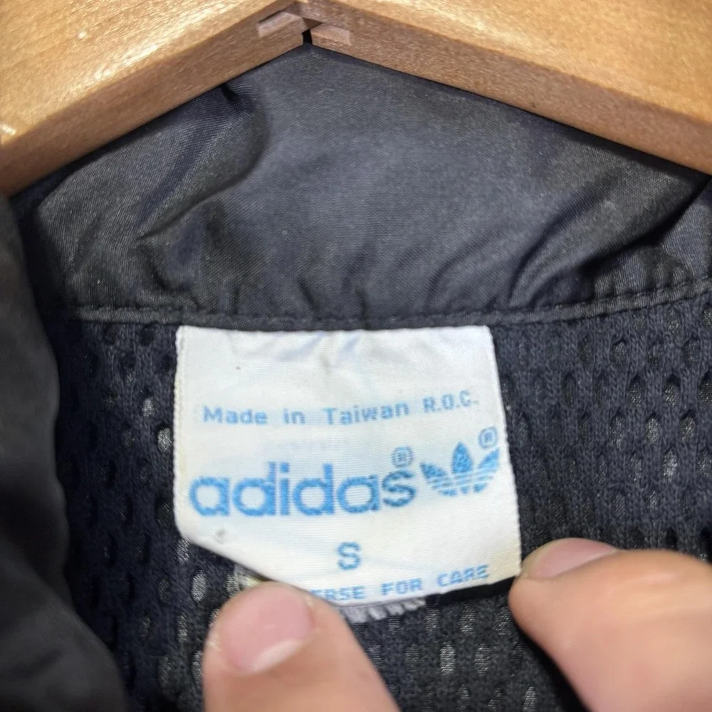 adidas vintage windbreaker